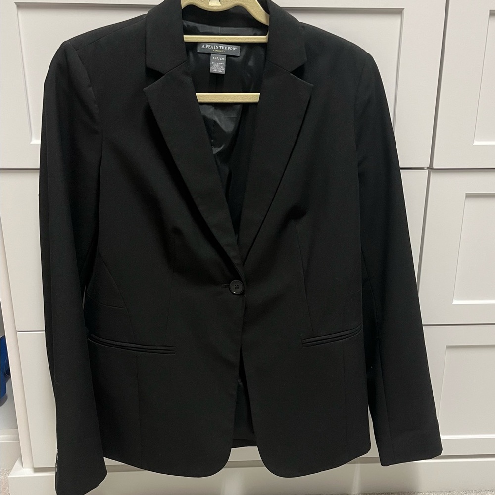 A Pea In The Pod Maternity Blazer
